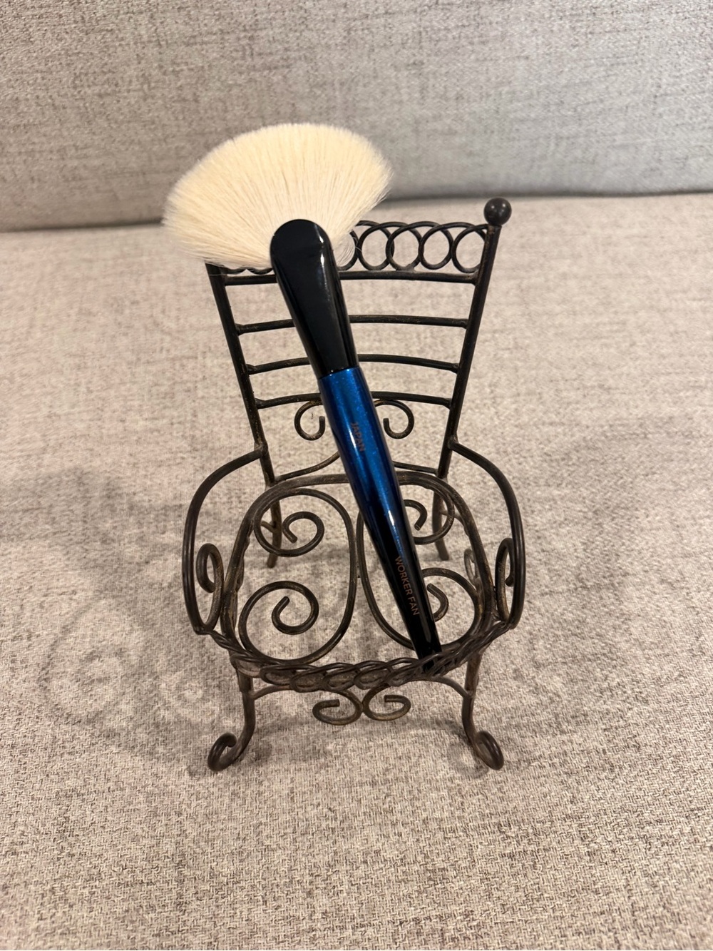 Sonia G. Worker Fan Brush